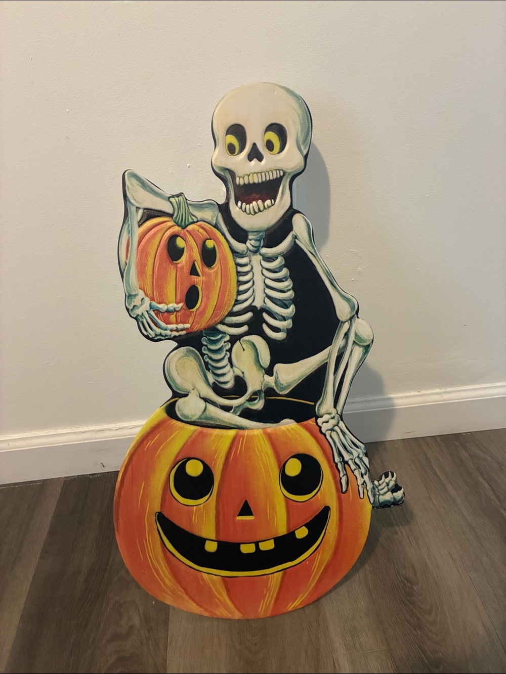 NWT- 23โ Skeleton & Jack-o-lanterns Halloween Metal Easel Stand Sign Porch Decor